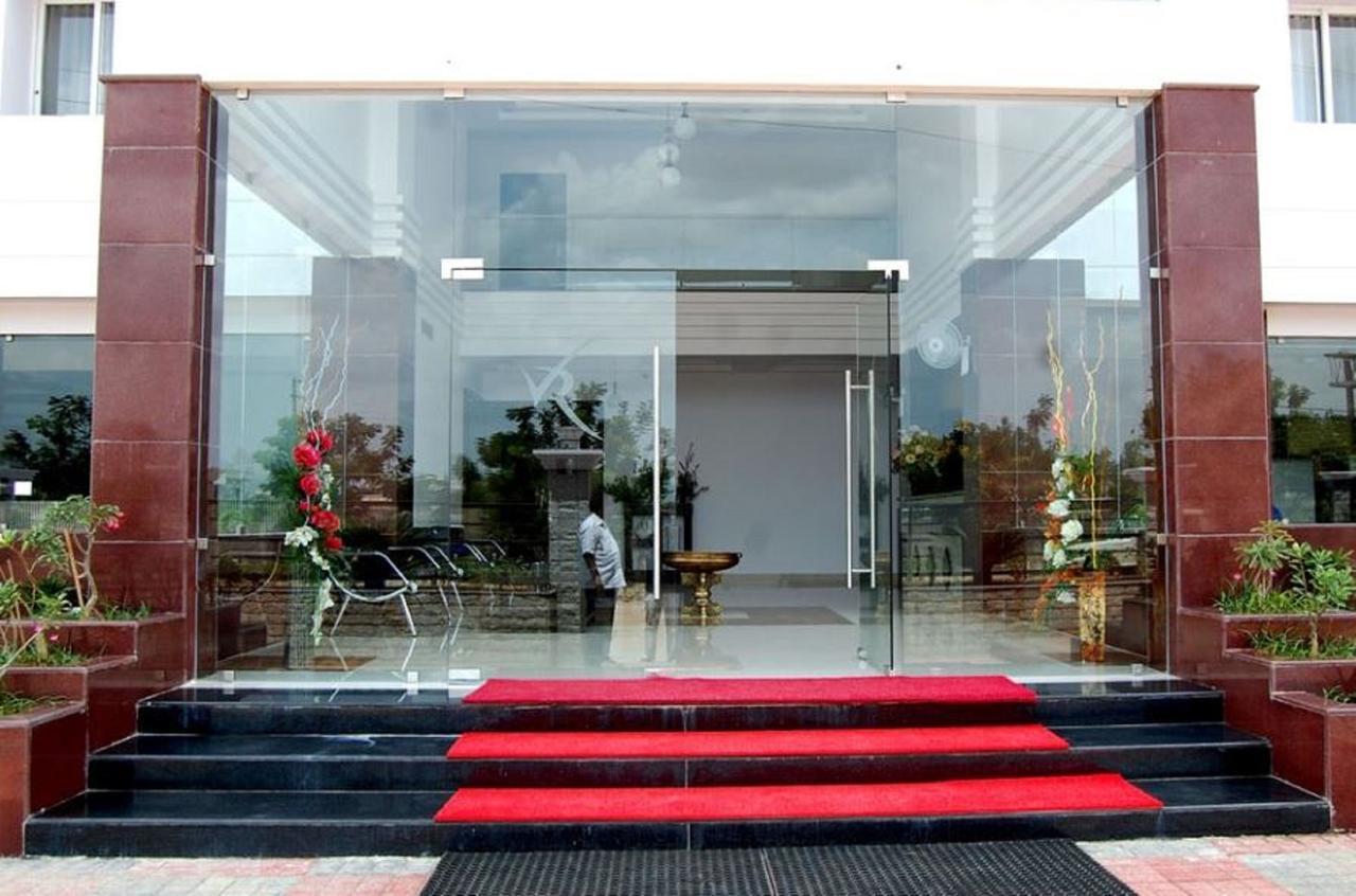 Vinay Residency Hotel Sindhnur Exterior foto